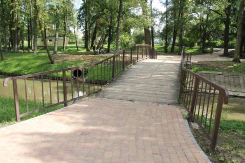 Budowa nowej kładki w Parku Miejskim